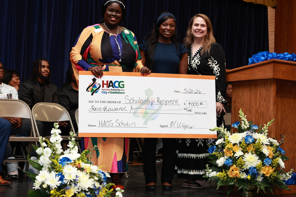 Taneisha Johnson scholarship reciepent