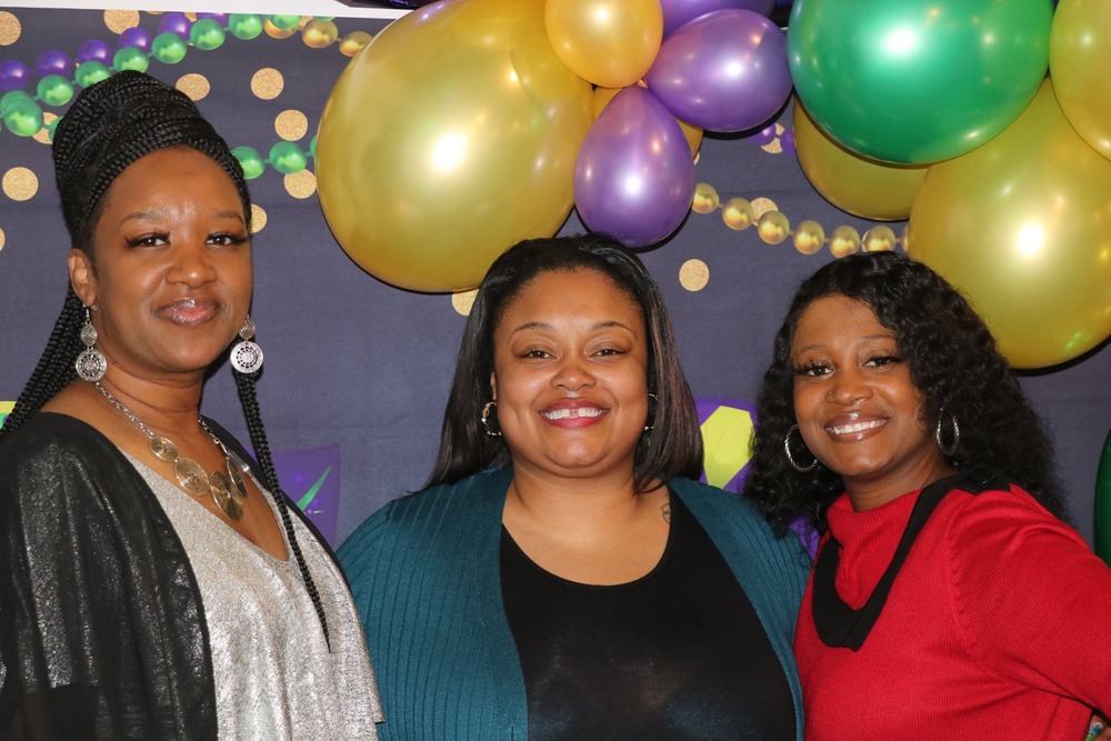 mrs perkins, mrs. hayes, and resident at banquet